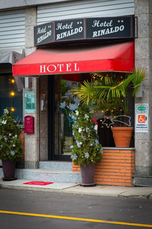 Hotel & Apartments Rinaldo Borgomanero Exterior photo